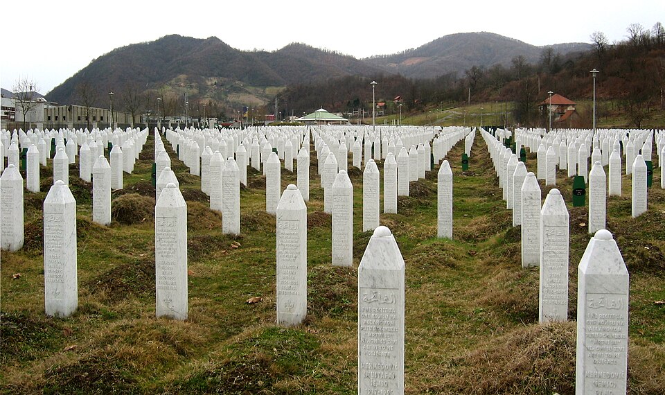 Pohod miru pred 30. obletnico genocida v Srebrenici