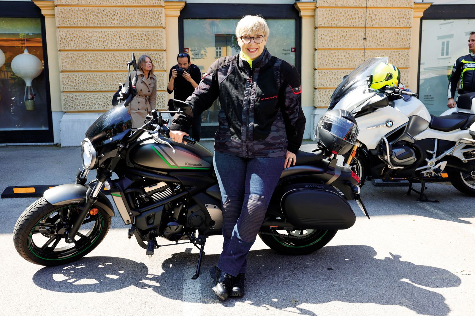 Nataša Pirc Musar, predsednica, motoristka in borka za višje (funkcionarske) plače