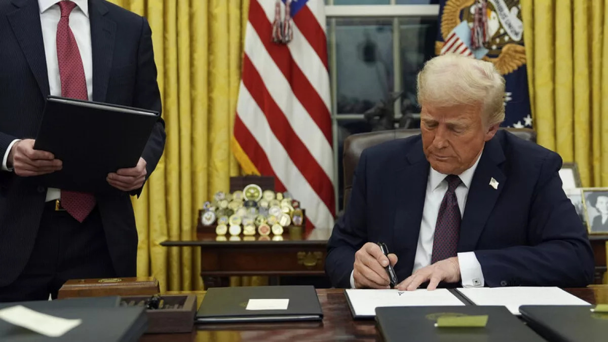 Trumpovi ukazi / Pomilostitev napadalcev na kongres, umik iz WHO, vrnitev TikToka