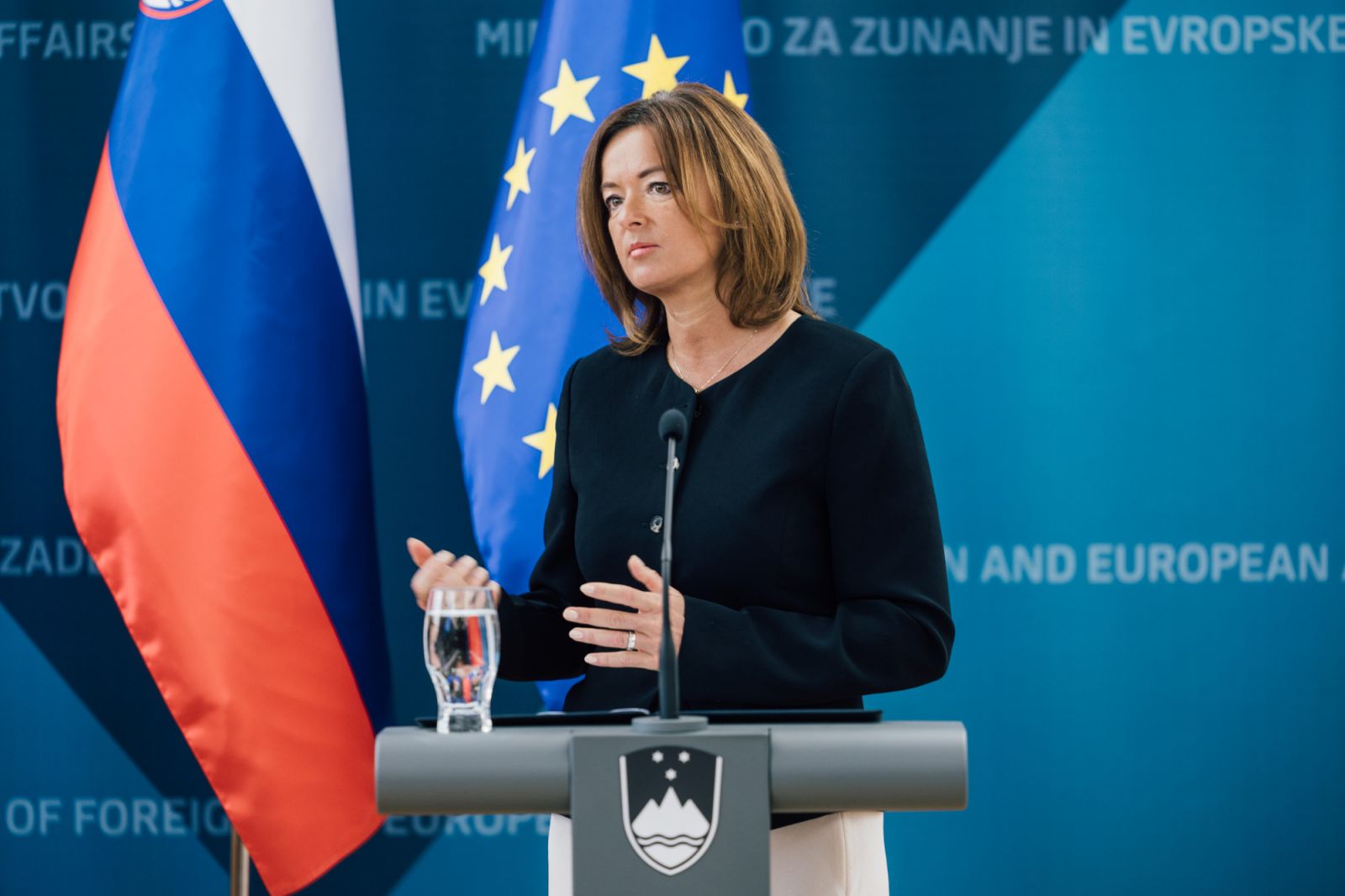 Slovenija pozdravlja odločitev Izraela o odprtju koridorjev za dostavo humanitarne pomoč