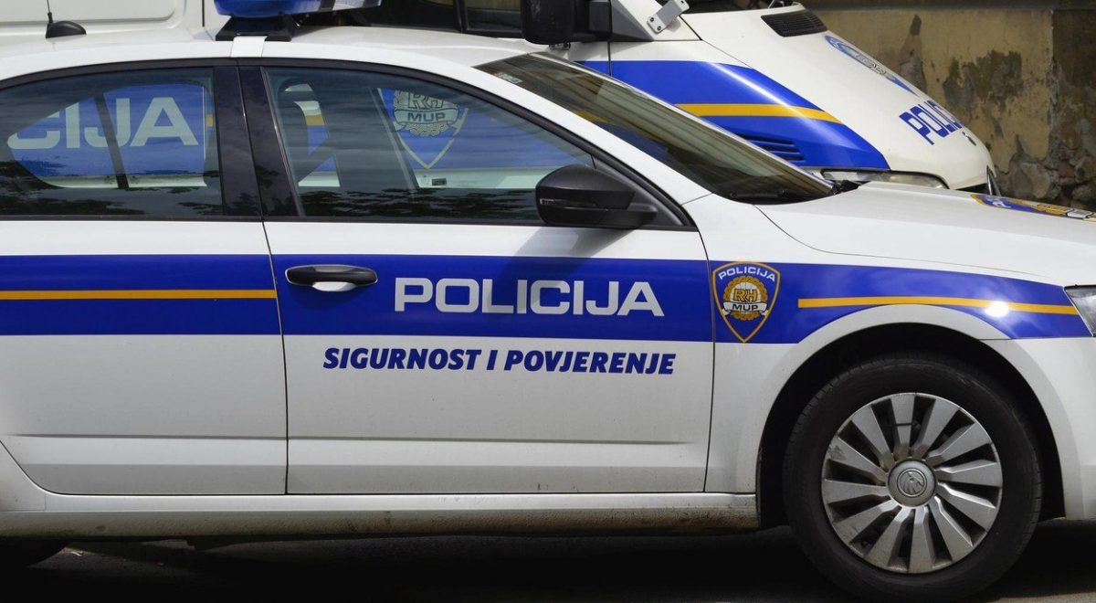 Sodišče Hrvatom za napad na Slovenca v Poreču odredilo pripor