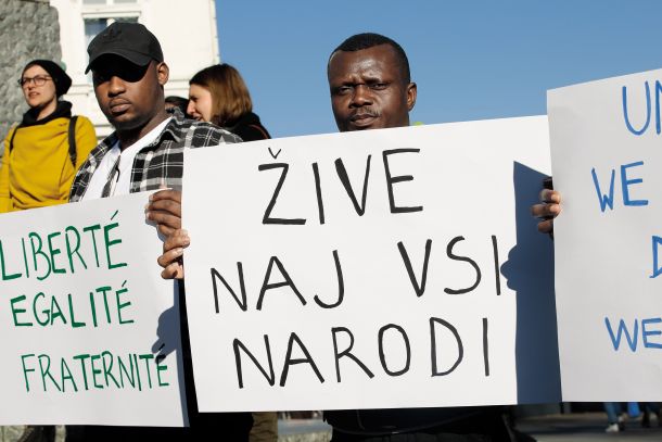 Eden izmed mnogih shodov za pravice tujcev 