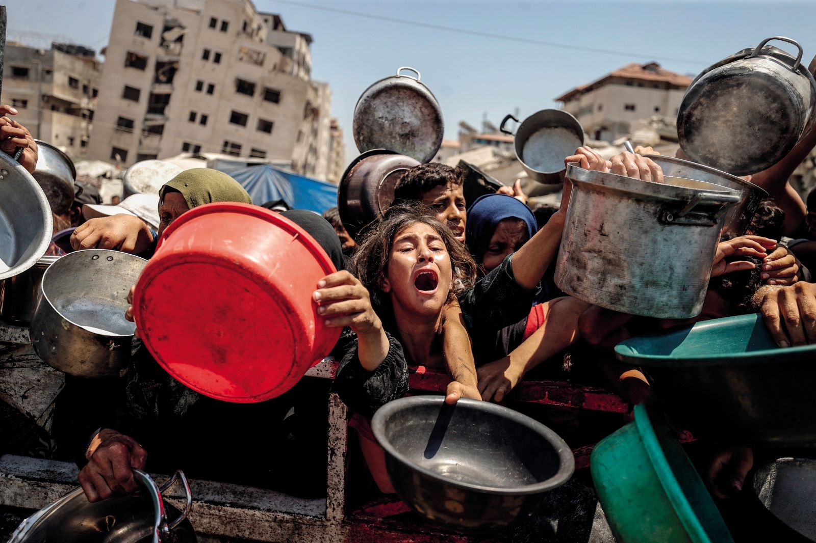 Nehumano razdeljevanje hrane v Gazi