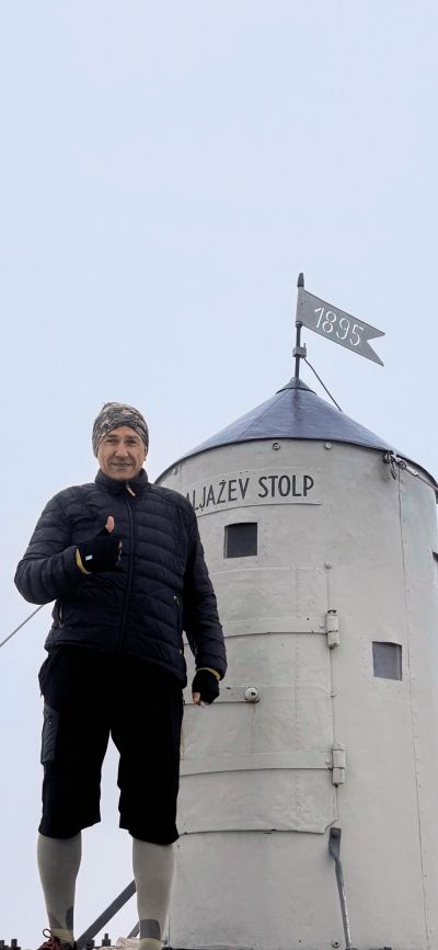 Janez Janša je bil večkrat na Triglavu kot v Jajcu. 