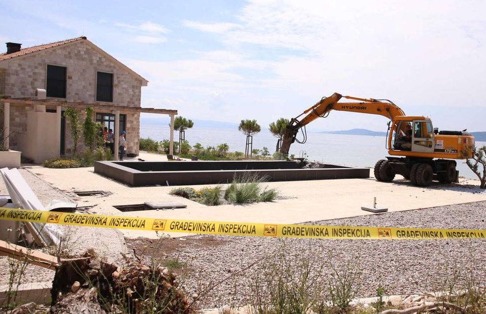 Nove možnosti legalizacije črnih gradenj