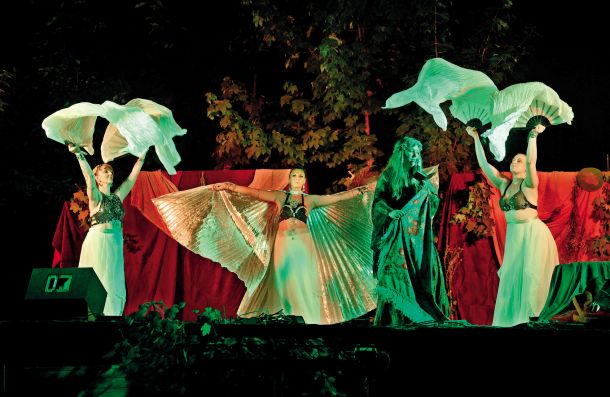 Plesna skupina Ritualke ,Festival Plavajoči grad/ Floating Castle, Loška dolina 