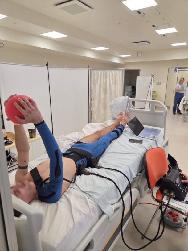 V  okviru mednarodne znanstvene študije Bed Rest bo11 moških in 10 žensk ležalo v postelji s naklonom šest stopinj.