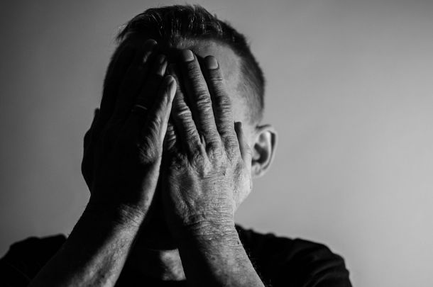 Lani je zaradi samomora v Sloveniji umrlo 363 ljudi