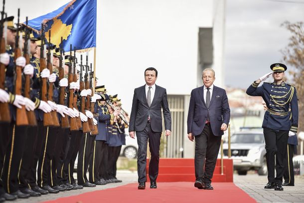 Kosovo bo z Albanijo ustanovilo skupno vojsko, Srbija je to označila za grožnjo