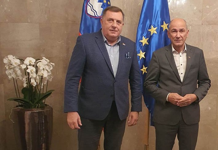 Razrešeni Dodik / »Naše ljudi, ki živijo v Sloveniji, pozivam, naj glasujejo za Janšo«