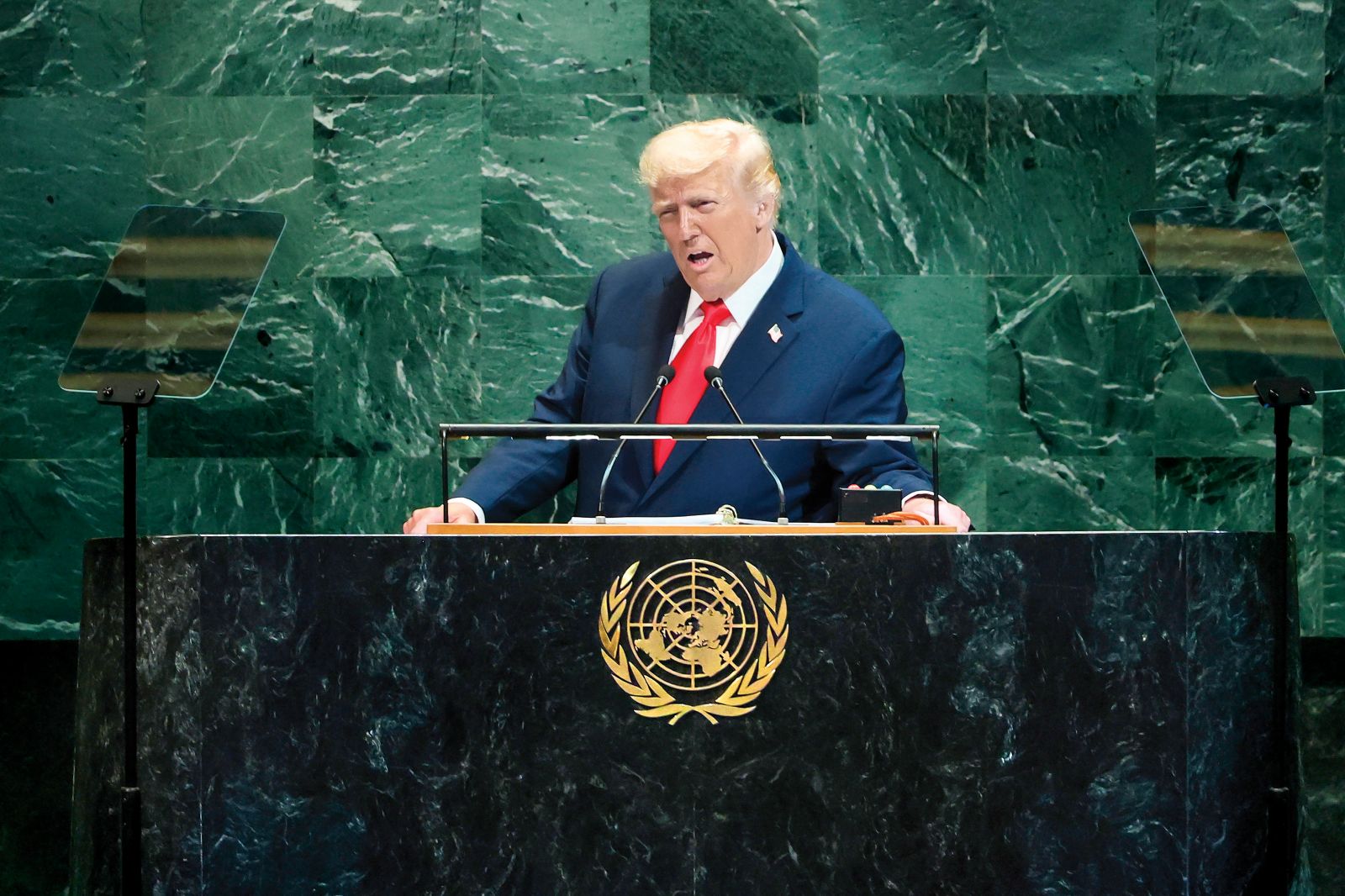 Zakaj lahko Trump počne, kar hoče