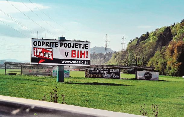 Razvpiti davčni svetovalec Rok Snežič oglašuje registracijo podjetij v BiH z namenom izogibanja slovenskim davkom. 