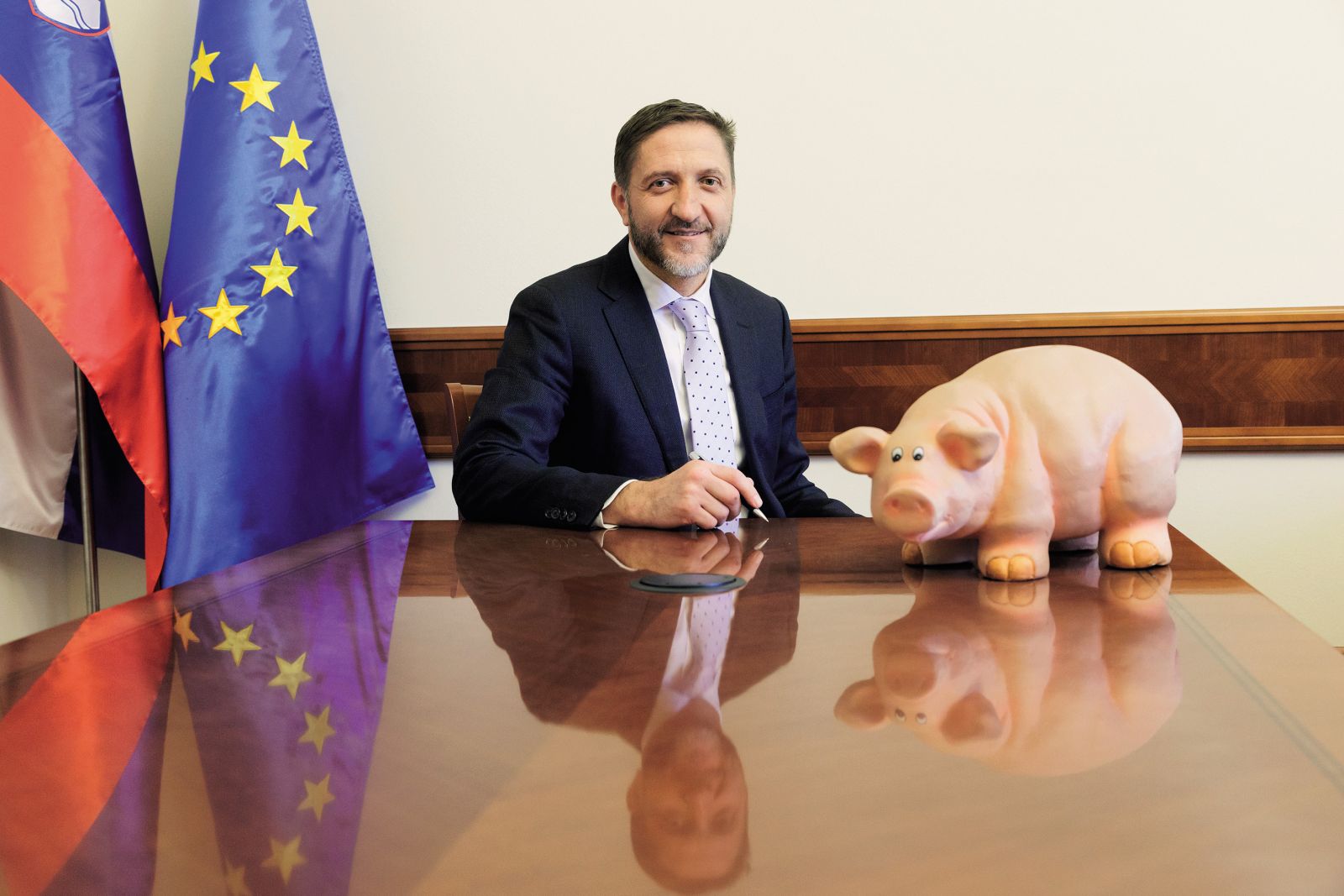 S tem letom ima finančni minister Klemen Boštjančič proste roke. Tako kot ta mesec Avstrija bi lahko tudi Slovenija obdavčila Facebook, Google, TikTok.