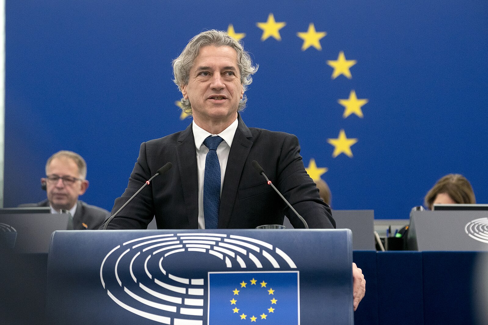 Robert Golob med nagovorom v Evropskem parlamentu