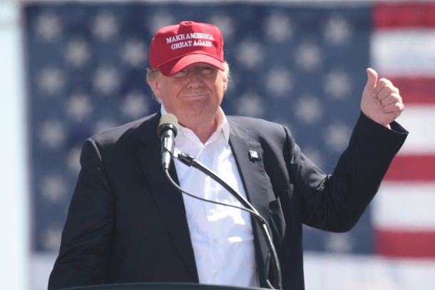 Trump želi zapreti župana Chicaga in guvernerja Illinoisa
