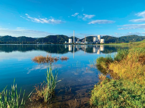 Družmirsko jezero naj bi, takšni so načrti, dobilo največjo plavajočo sončno elektrarno v Evropi.