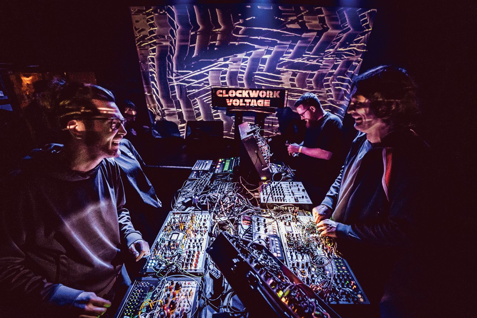 Clockwork Voltage Goes Clubbing VI; Channel Zero, Metelkova mesto, LJ | Izak Kermc