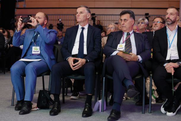 Kdo vse je v stranki Prerod?