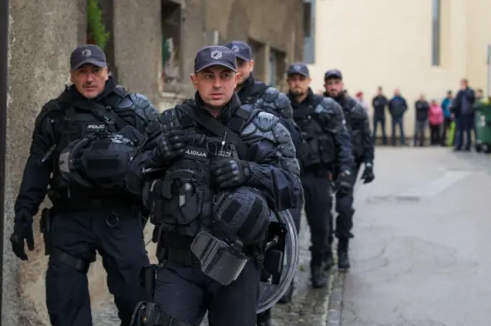 Policija / »Razumemo zaskrbljenost prebivalcev«