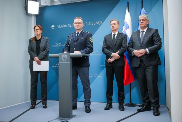 Premier Golob po uboju v Novem mestu napovedal radikalne ukrepe in okrepitve