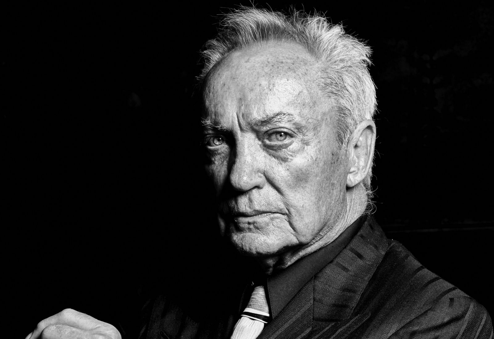 Umrl legendarni igralec