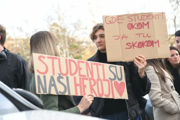 »V Srbiji tako rekoč nimamo več države«