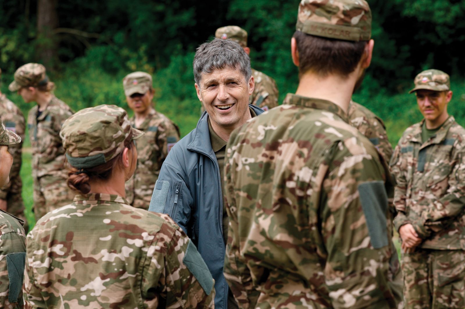 Minister za obrambo Borut Sajovic na vojaškem taboru