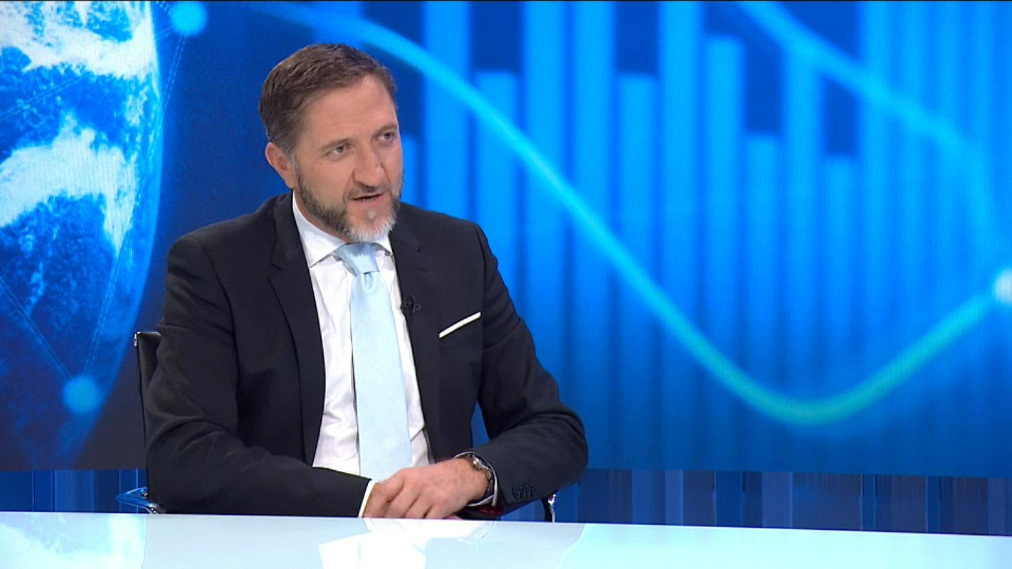 Ali v Sloveniji res vladajo izredne razmere?