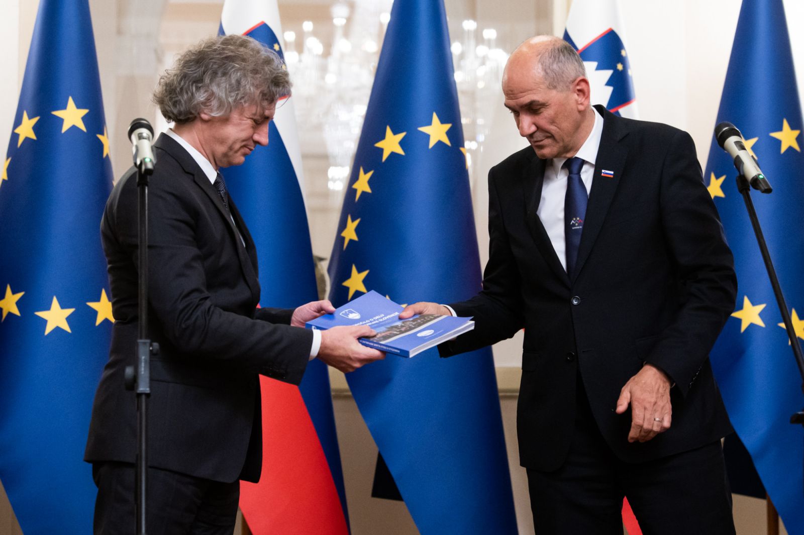 Golob o Janši / »S takšnimi ljudmi se ne želim družiti«