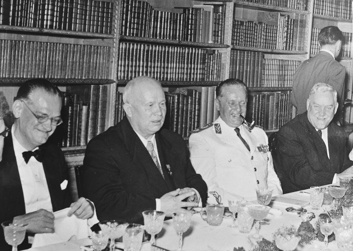 Titova atomska bomba