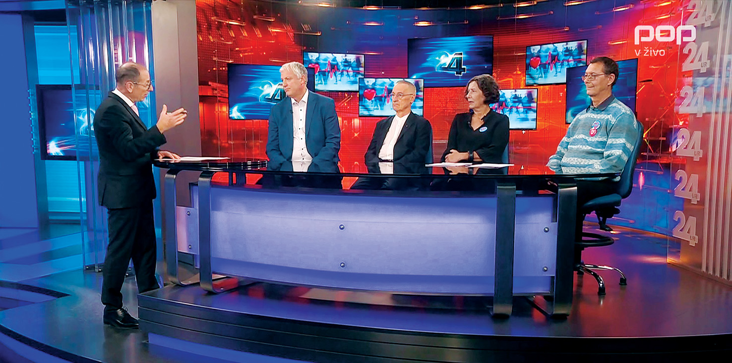 Edi Pucer z gosti Alešem Primcem, Matijo Cevcem, Terezo Novak in Andrejem Pleterskim v 24ur zvečer