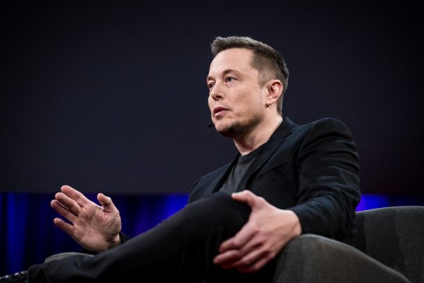 Musk želi takojšen dostop do določenih računov davkoplačevalcev 