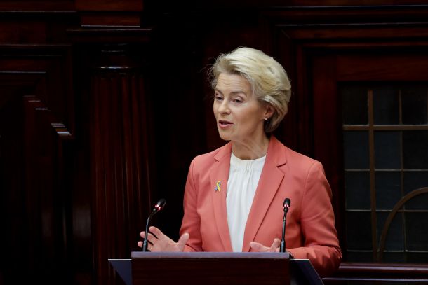 Von der Leyen /  »Ukrajina potrebuje trajen in pravičen mir«