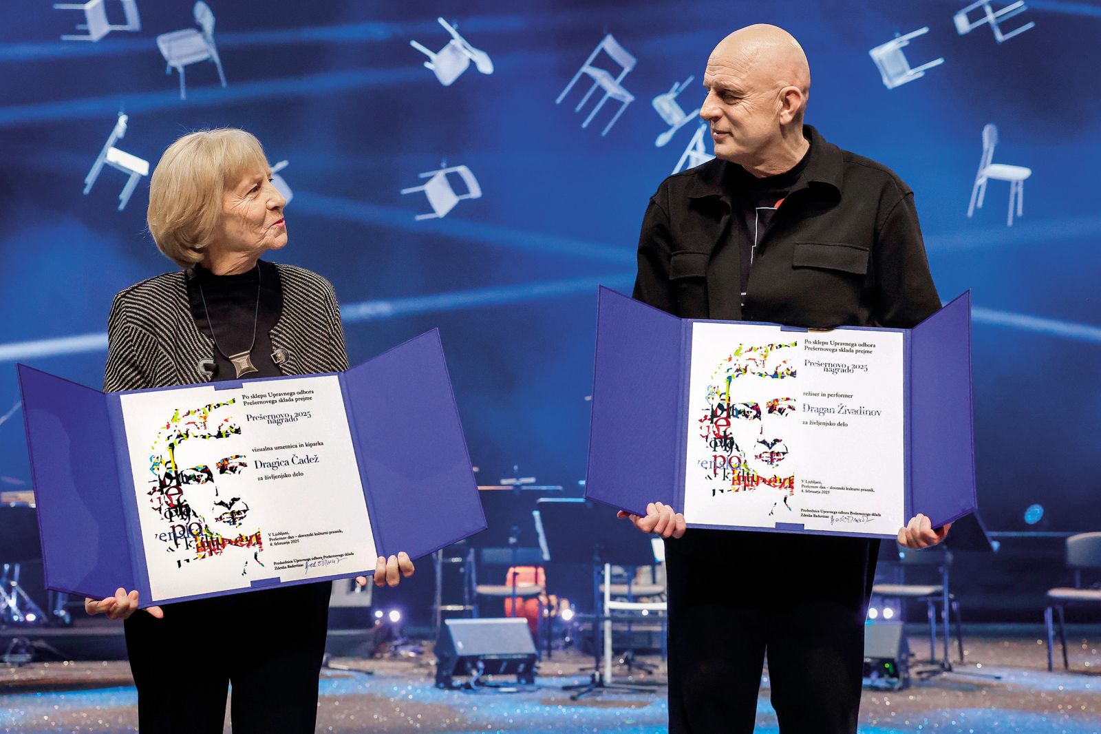 Kiparka Dragica Čadež ter gledališki režiser in performer Dragan Živadinov, prejemnika Prešernove nagrade za leto 2025, osrednja slovesnost ob slovenskem kulturnem prazniku, Cankarjev dom, LJ | Borut Krajnc