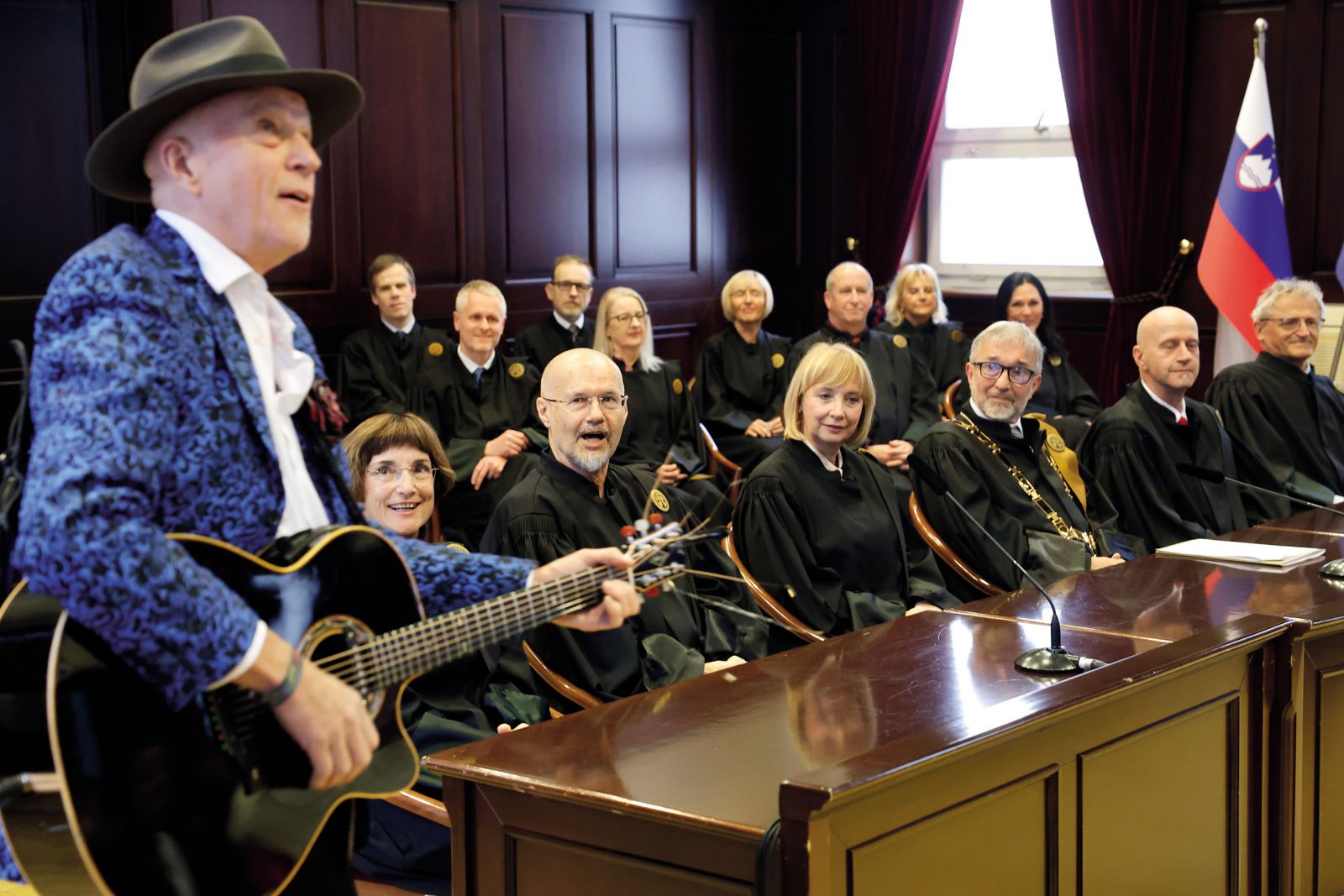 Vlado Kreslin na odprtju sodnega leta 2025: »Vse se da!« | Borut Krajnc