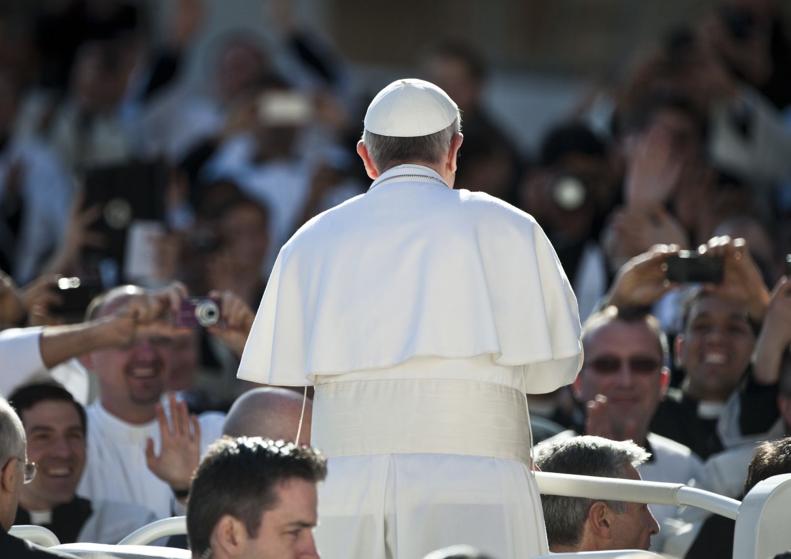 Papež Frančišek v kritičnem stanju