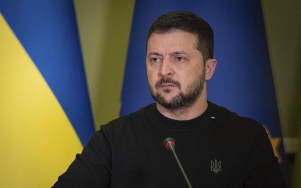 Ameriški odposlanec za Ukrajino Zelenskega označil za pogumnega voditelja