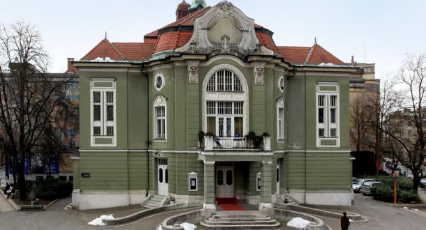 Film tedna / Hrup za kulisami