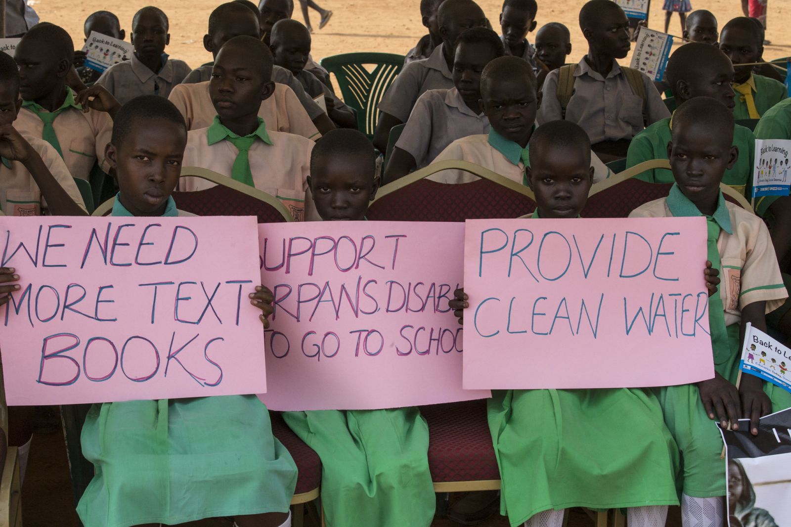 »Oboroženi moški v Sudanu posiljujejo že enoletne otroke«