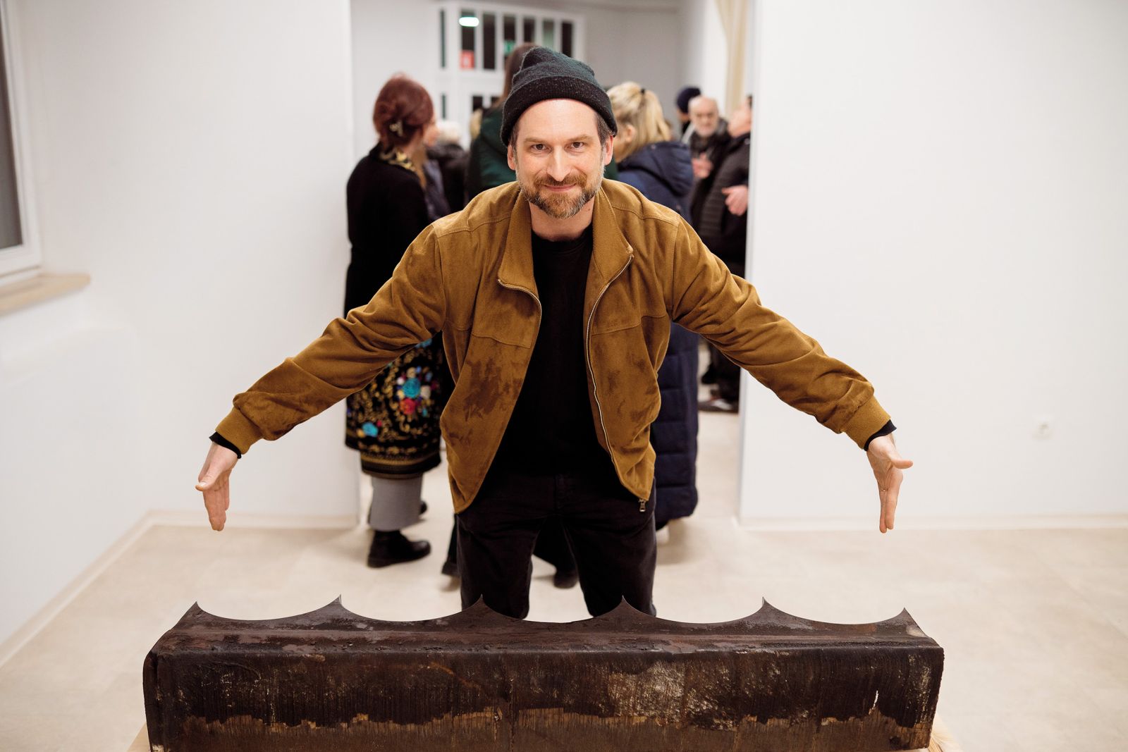 Ištvan Išt Huzjan: Osnutek za spomenik solidarnosti ob poplavah 2023, KGLU, Galerija Ravne, Ravne na Koroškem | Dobran Laznik