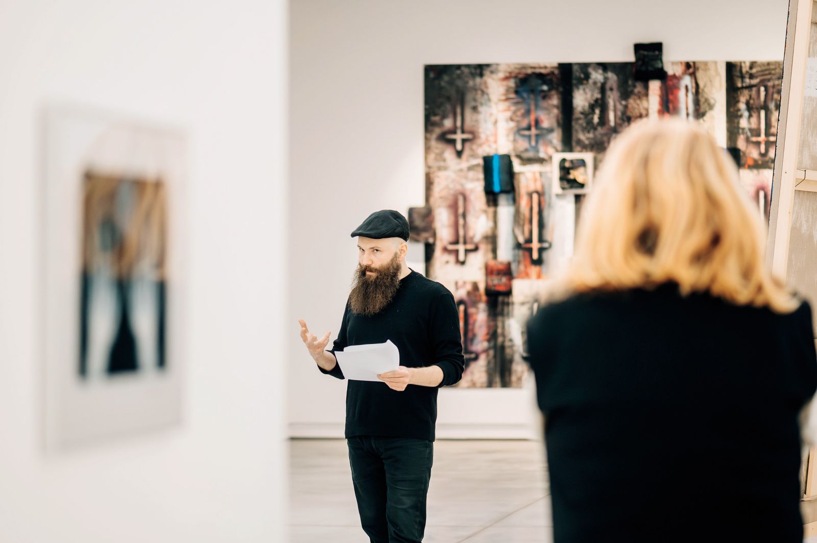 Skupinska razstava Plastenja; Žiga Kariž in Adrijan Praznik predstavita svoja dela in dela po lastnem izboru, Cukrarna, LJ | Blaž Gutman