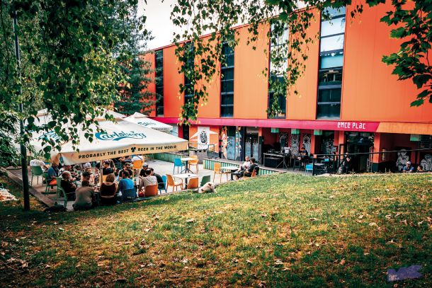 Terasa velenjskega kluba eMCe plac