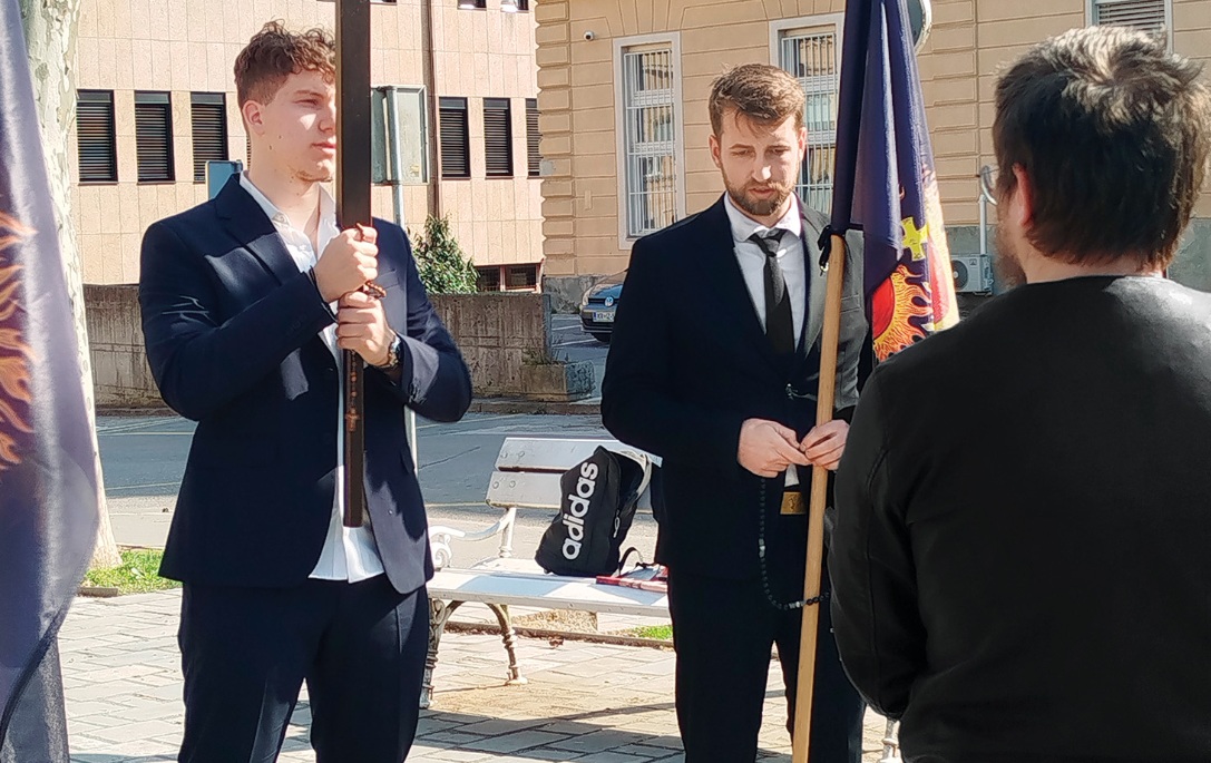 Desnica bo promovirala gibanja proti splavu