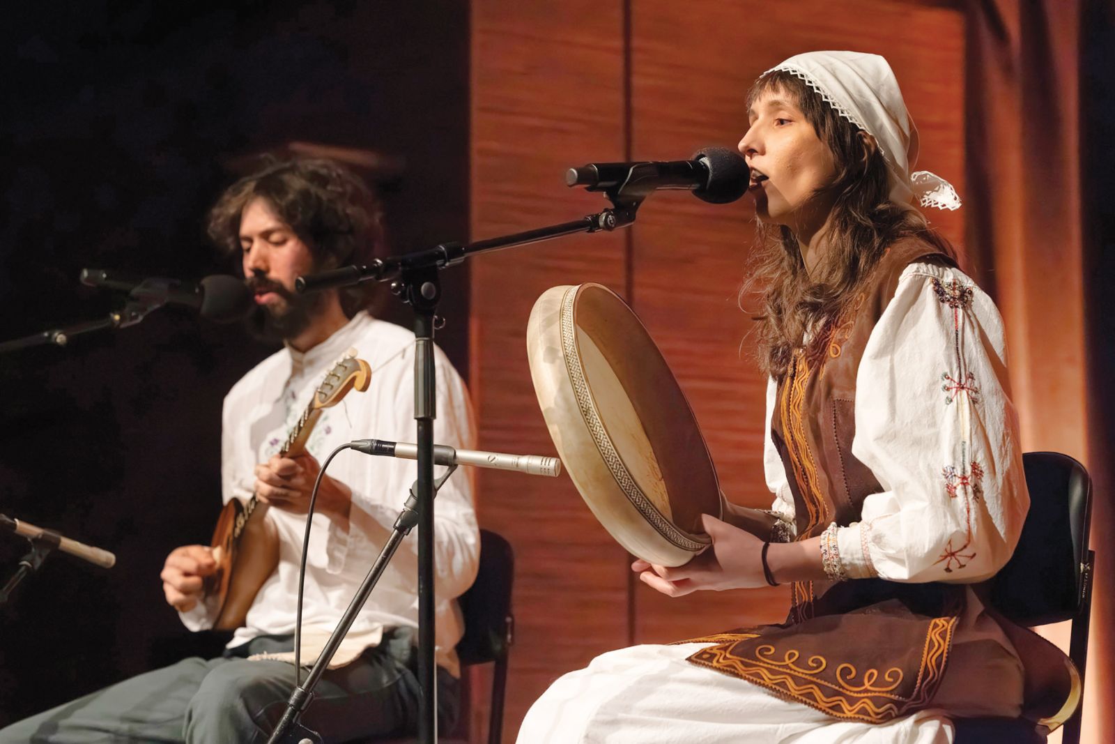 Duo Izpod korenin (Metka Knap in Josip Kramar): Pesmi južnega vetra | Nada Žgank