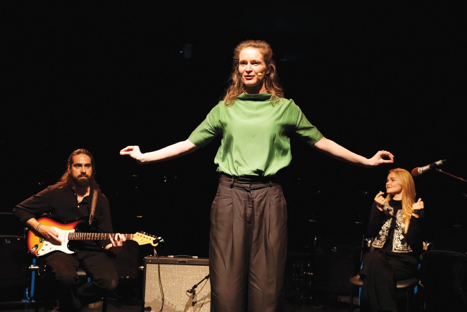 Špela Frlic, duo Zajtrk: Gora, skala, gozd, drevo | Nada Žgank