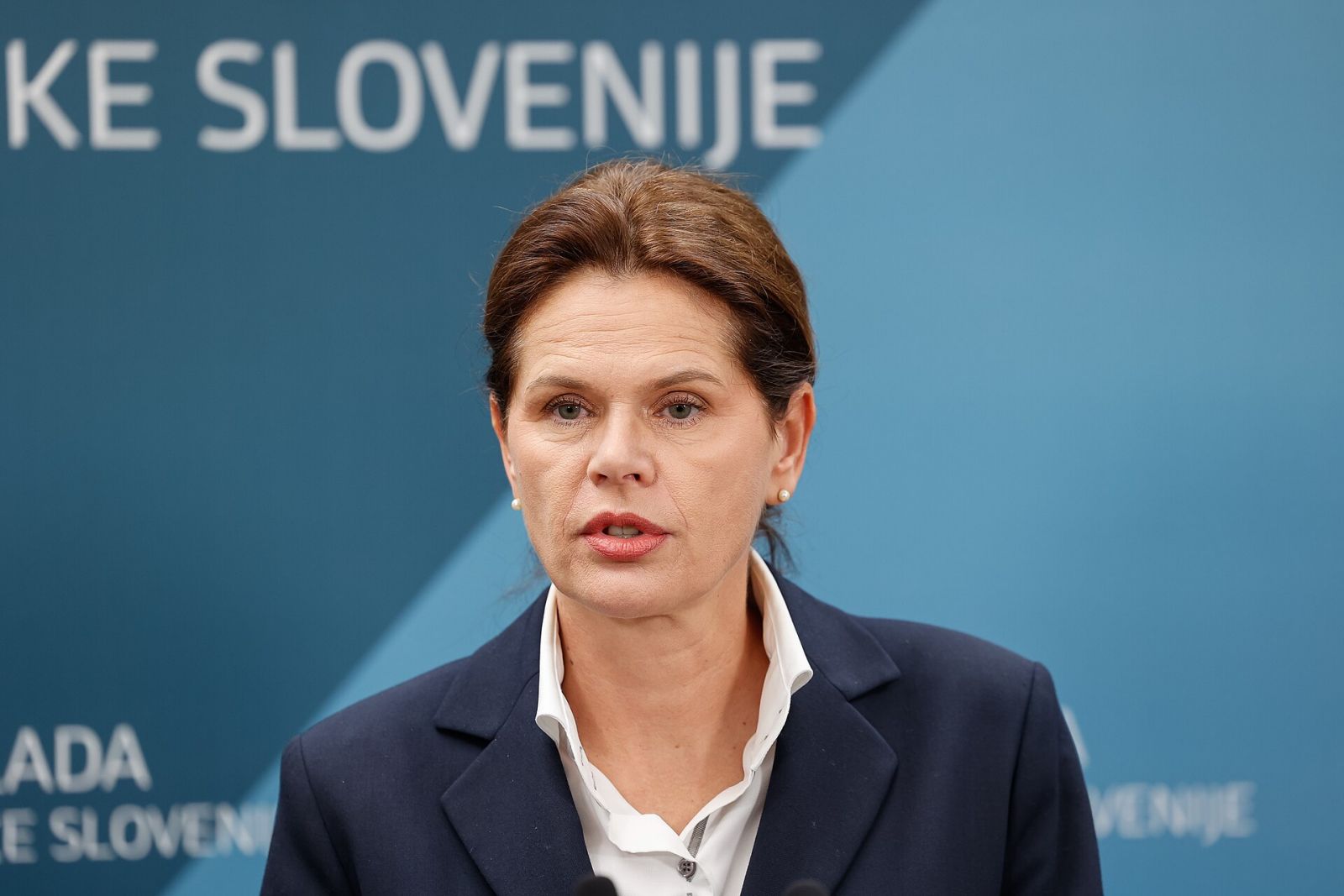 Alenka Bratušek, poslanka Gibanja Svoboda