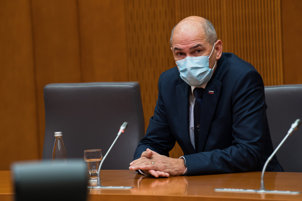 Janez Janša je bil med epidemijo covida-19 predsednik vlade