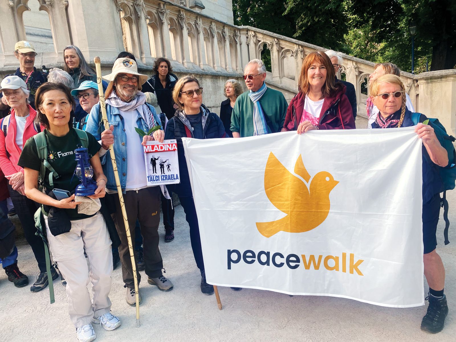 Peacewalk, Pariz, F | Bruno Carone