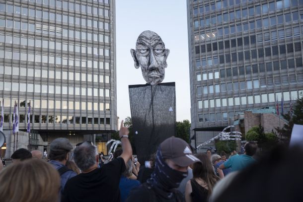 Petkov protivladni protest na Trgu republike, 10. julija 2020