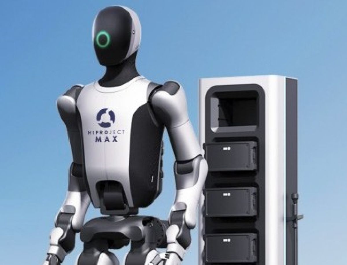 Prvi slovenski humanoidni robot